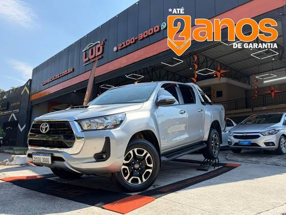TOYOTA HILUX 2.8 D-4D TURBO DIESEL CD SRV 4X4 AUTOMÁTICO